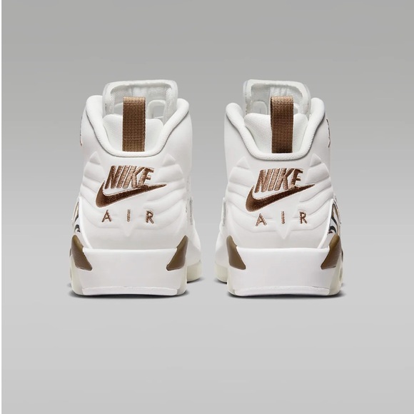 Jordan Women’s Shoes - Picture 5 of 8